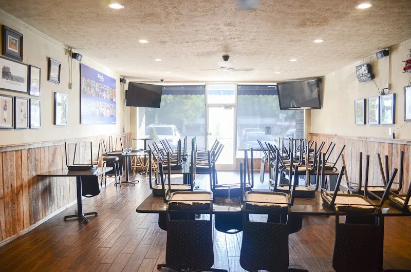 Winchell's Restaurant and Bar