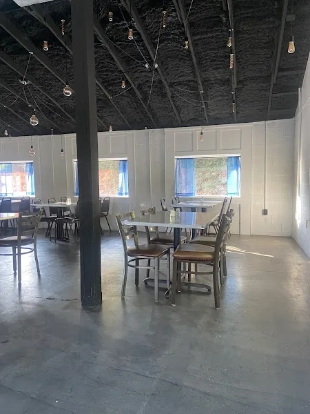 Moon River Marina Bar & Grill