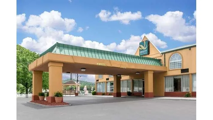 Quality Inn & Suites Horse Cave - Cave City
