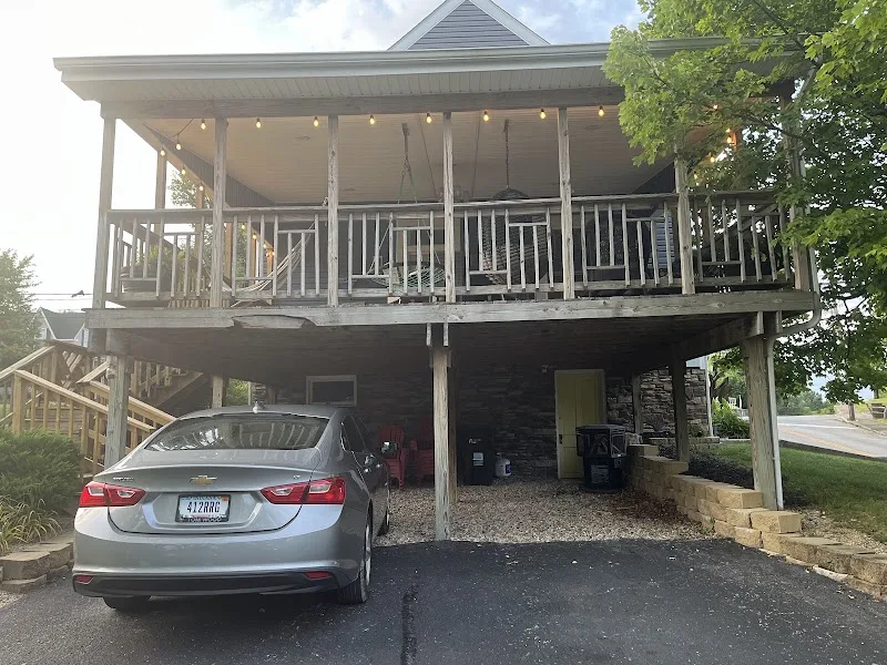 Blue Moon Lodge