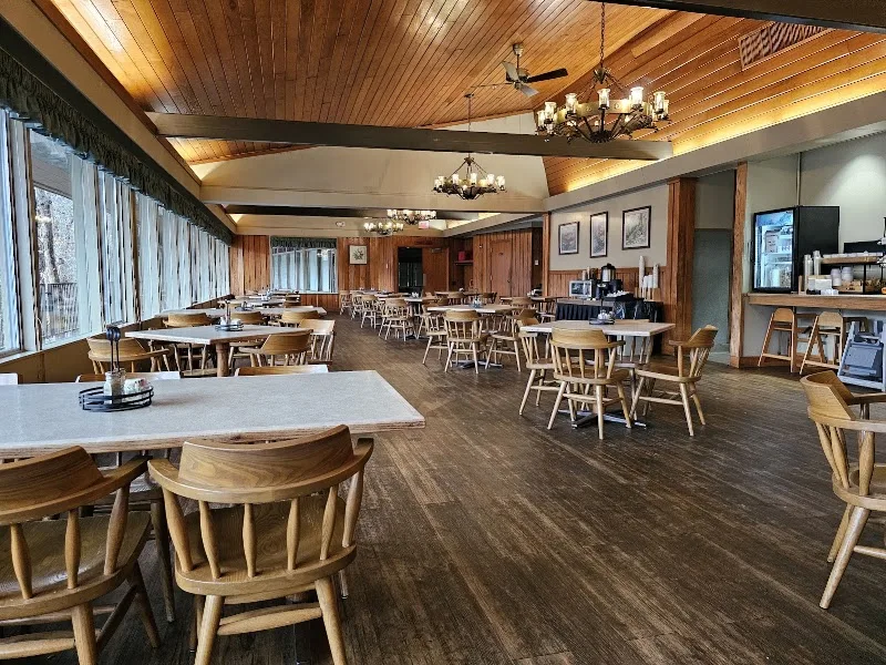 Sandstone Arches Restaurant